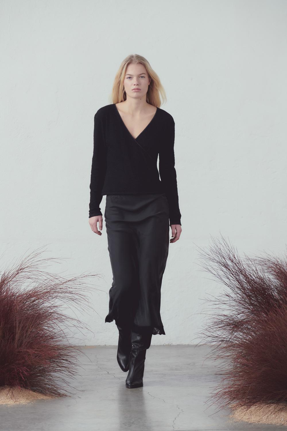 sita murt Camiseta cuello pico