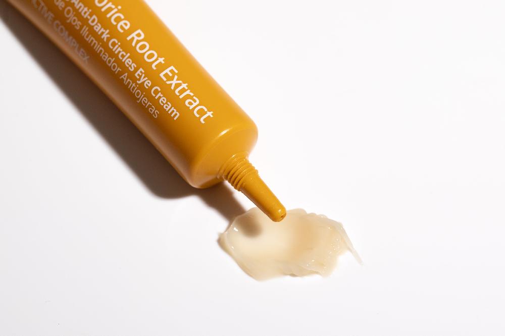 Skin Generics Contorno De Ojos Iluminador Antiojeras Con Vit K