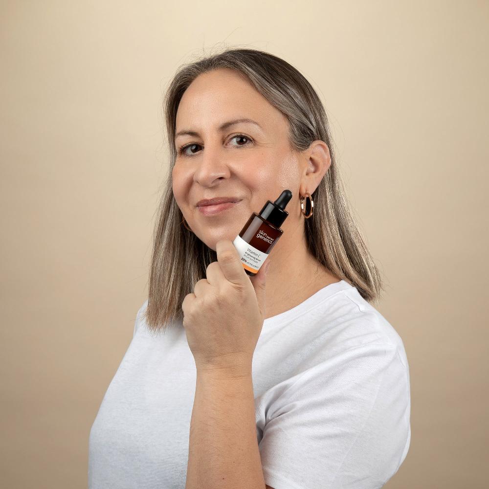 Skin Generics Serum Iluminador Con Vitamina C