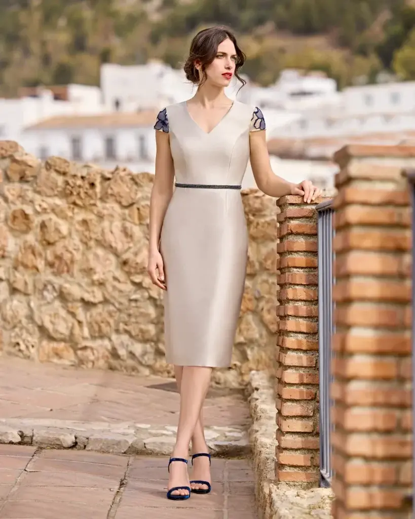 Sñ Sonia Peña Ref: 1251013 Conjunto Abrigo Y Vestido (Prendido)