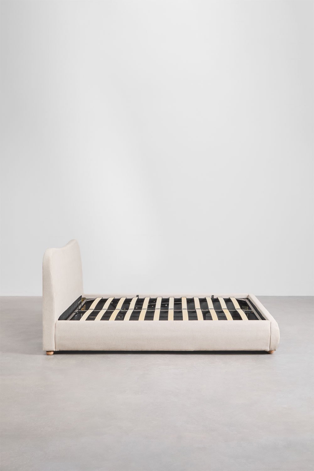 Sklum Cama Para Colchón 200x200cm Con Canapé Abatible En Tela Beige Crema Winselet