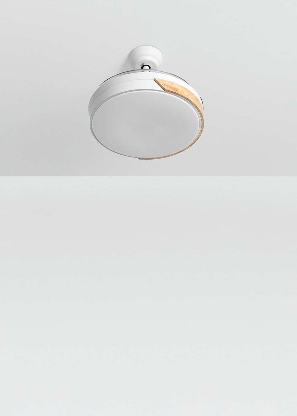 Sklum CREATE - WIND CLEAR - Ventilador De Techo 40W Silencioso Ø108cm Aspas Retráctiles Con Luz LED De 36W