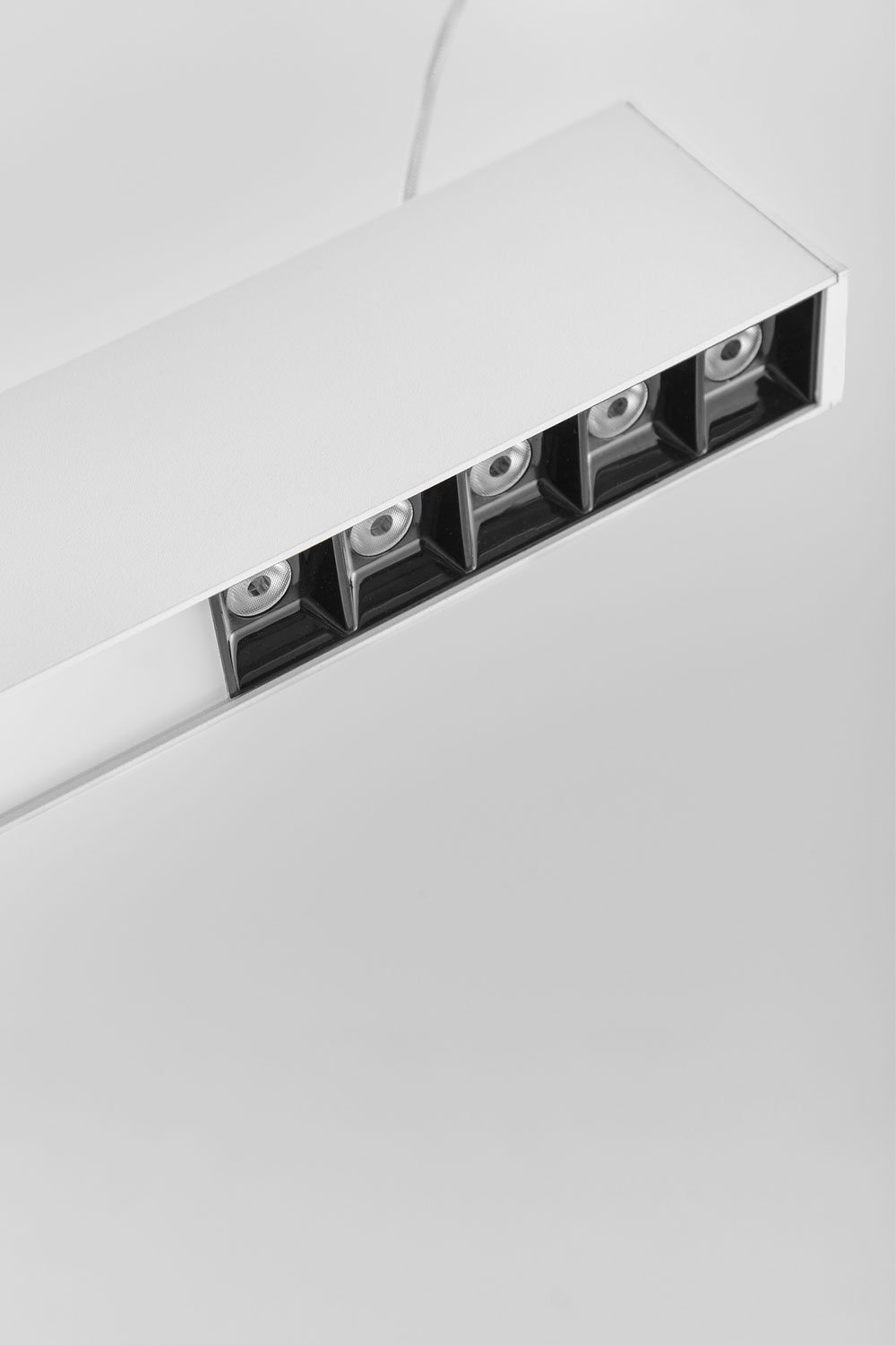 Sklum Lámpara De Techo Lineal LED En Aluminio Eunoia