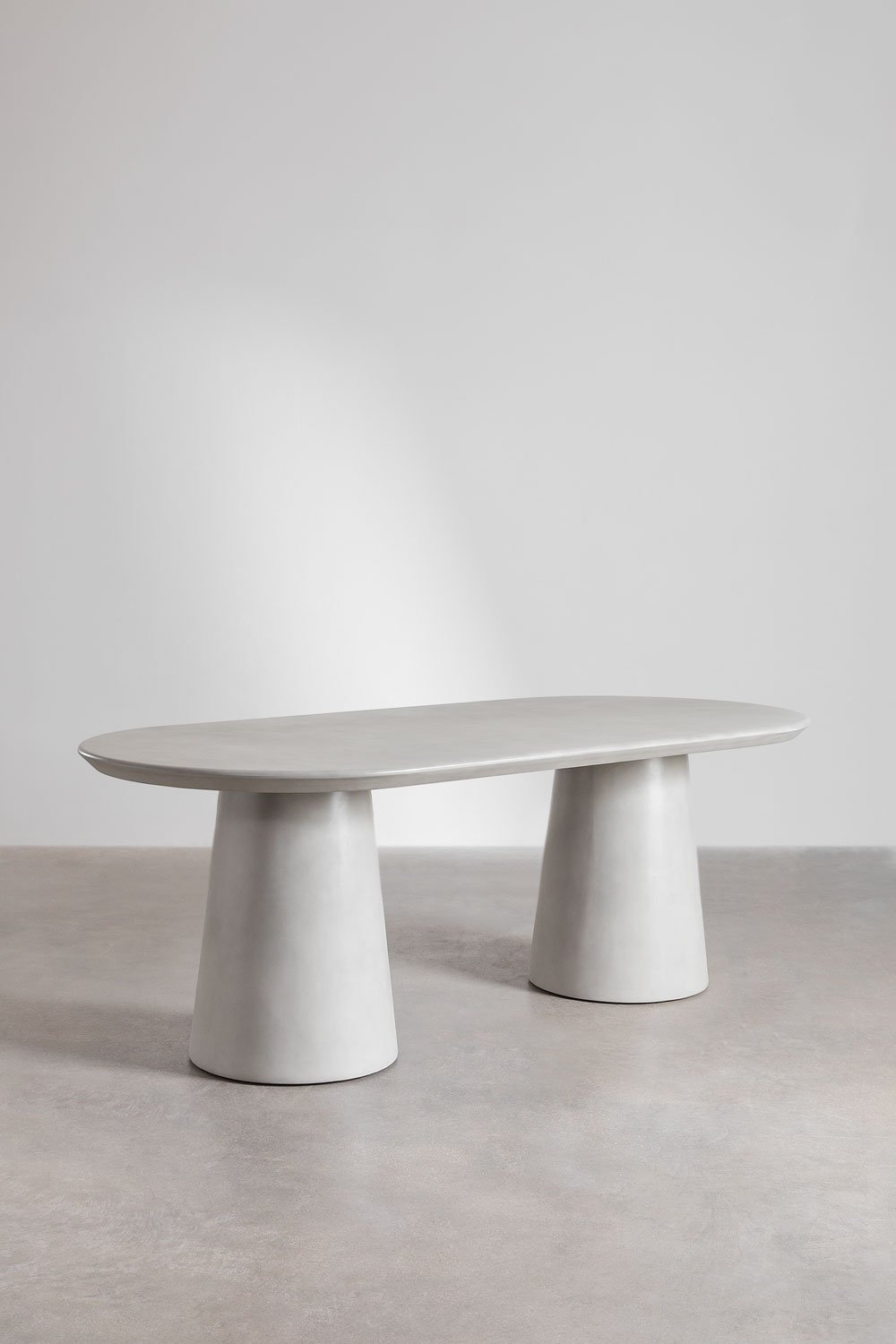 Sklum Set Aus Ovalem Noemi-Zementtisch 220 X 95 Cm Und 10 Gepolsterten Amieva-Esszimmerstühlen Aus Holz