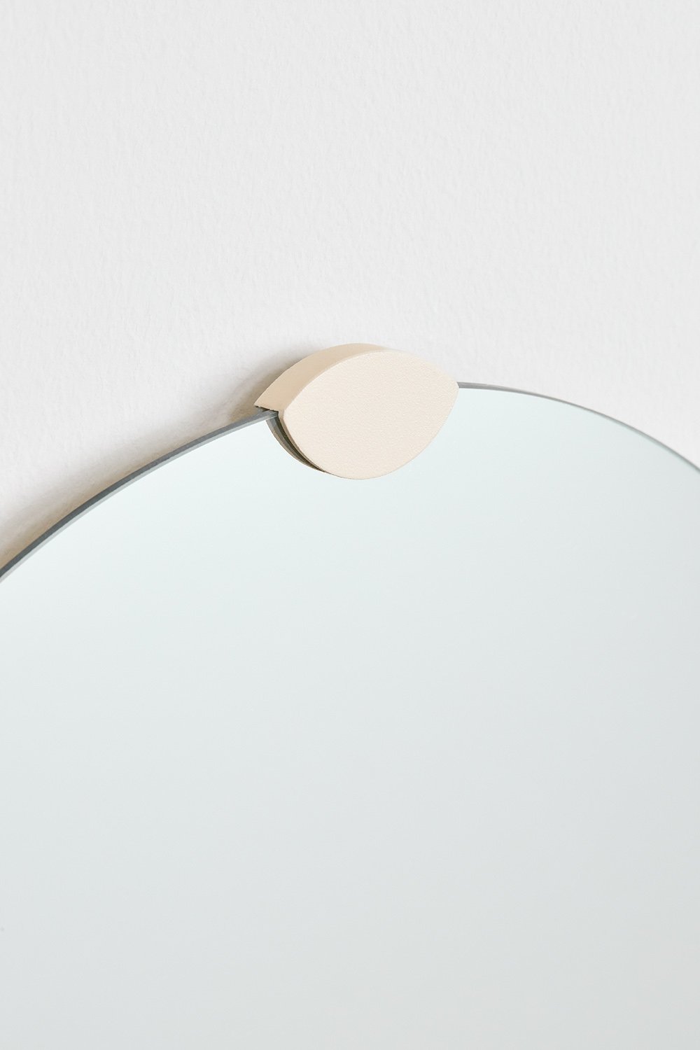 Sklum Espejo De Pared Con Estante Nubino