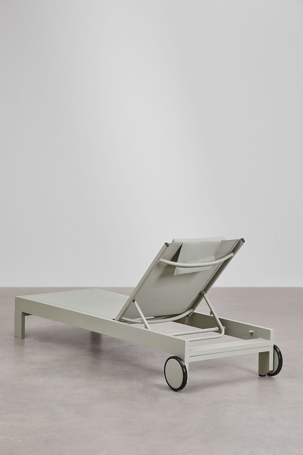 Sklum Ligstoel In Aluminium Met Kussen Akelia