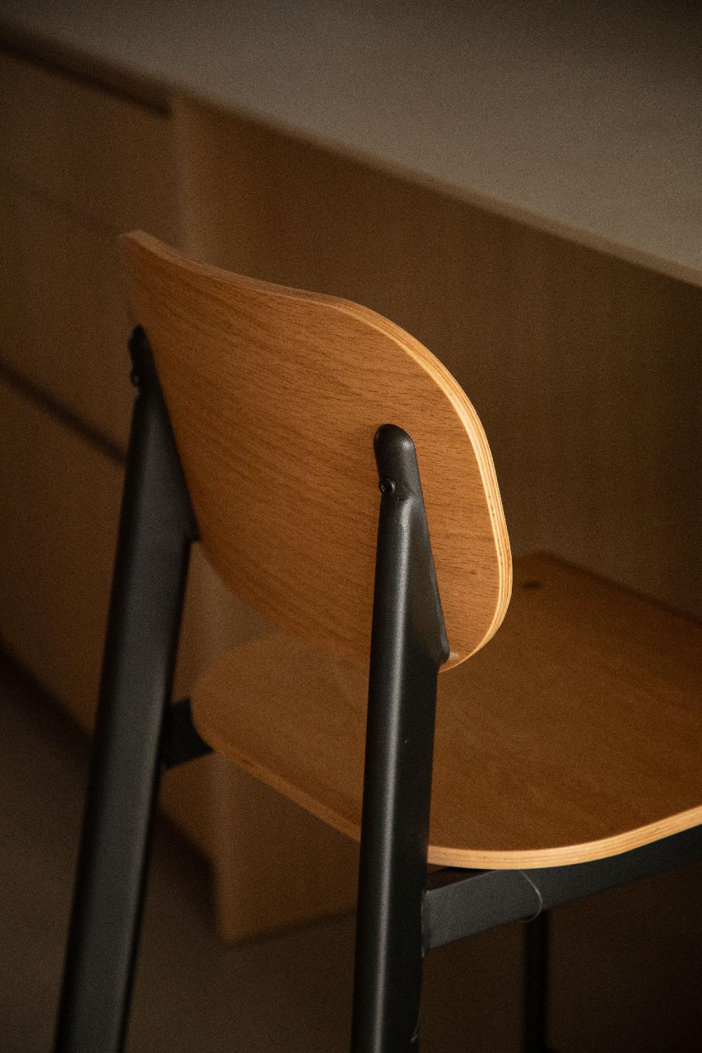 Sklum Tabouret Haut 67cm En Placage De Chêne Et Pieds Noirs And