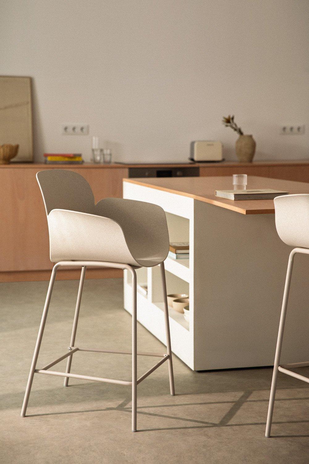 sklum Wysoki stołek z polipropylenu i żelaza Lynette