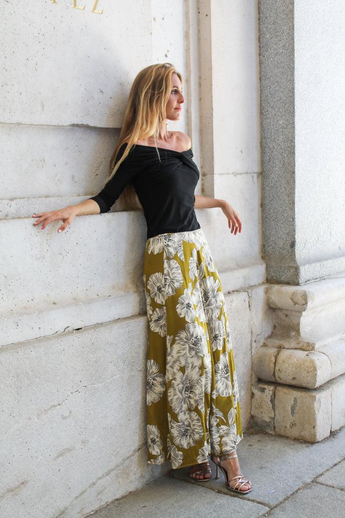 Sophie And Lucie CUERPO NUDO PUNTO NEGRO