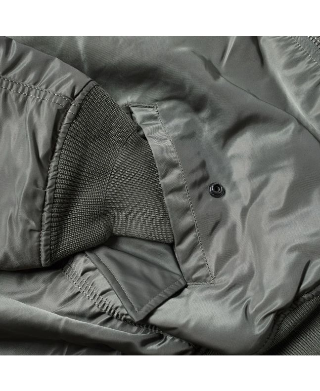 Spezial Madrid Alpha Industries Classic MA-1 Jacket Vintage Green