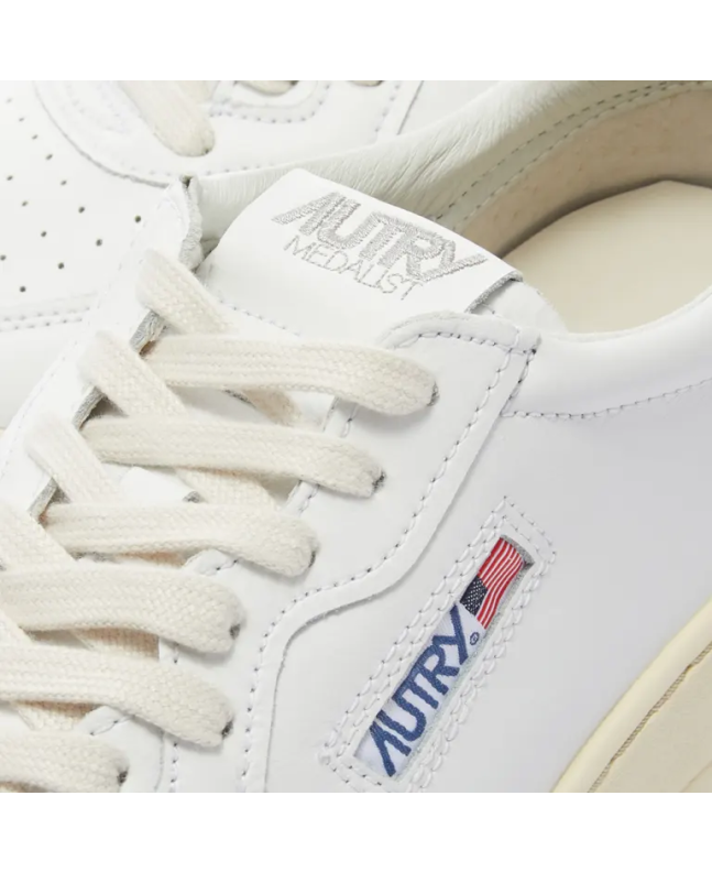 Spezial Madrid Autry 01 Low Leather Sneaker White & Navy