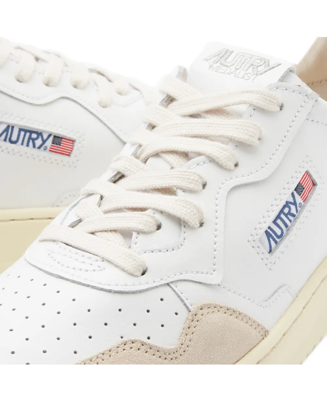Spezial Madrid Autry Medalist Low Leather And Suede Sneaker White & White