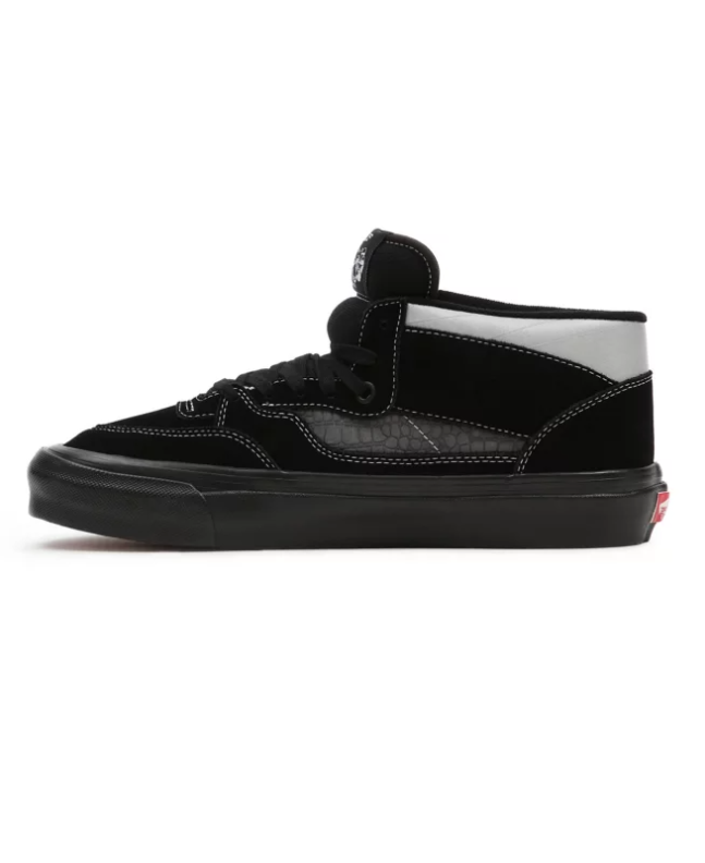 Spezial Madrid Vans UA Half Cab 33 DX Black & Tape