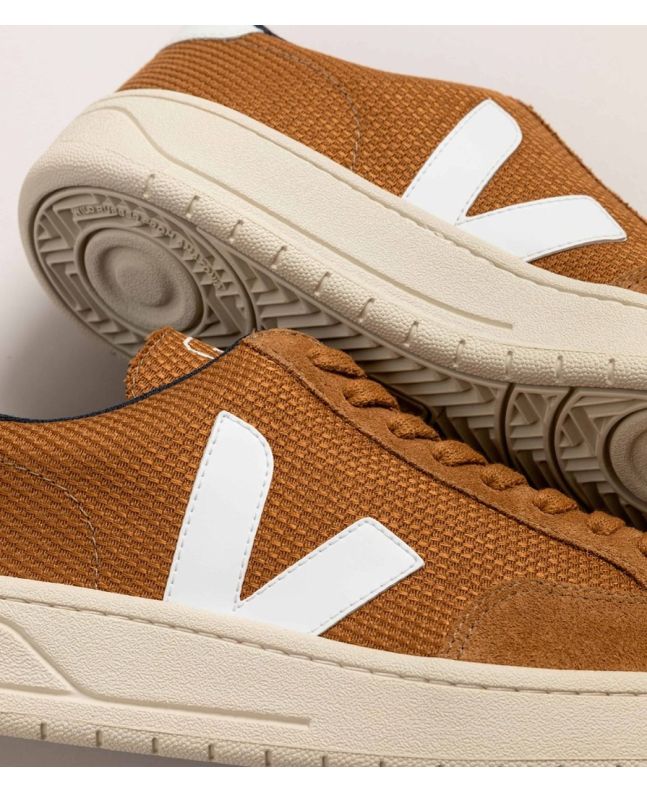Spezial Madrid Veja V-12 Mesh Sneaker Tent & White