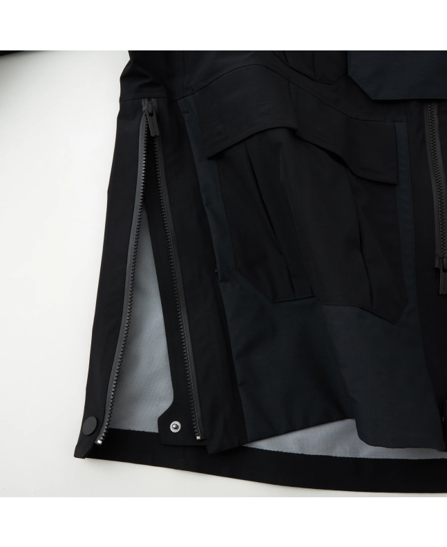 Spezial Madrid White Mountaineering Gore-Tex Technical Anorak Black