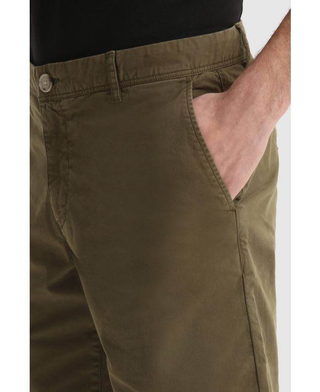 Spezial Madrid Woolrich Classic Cotton Shorts Army Olive