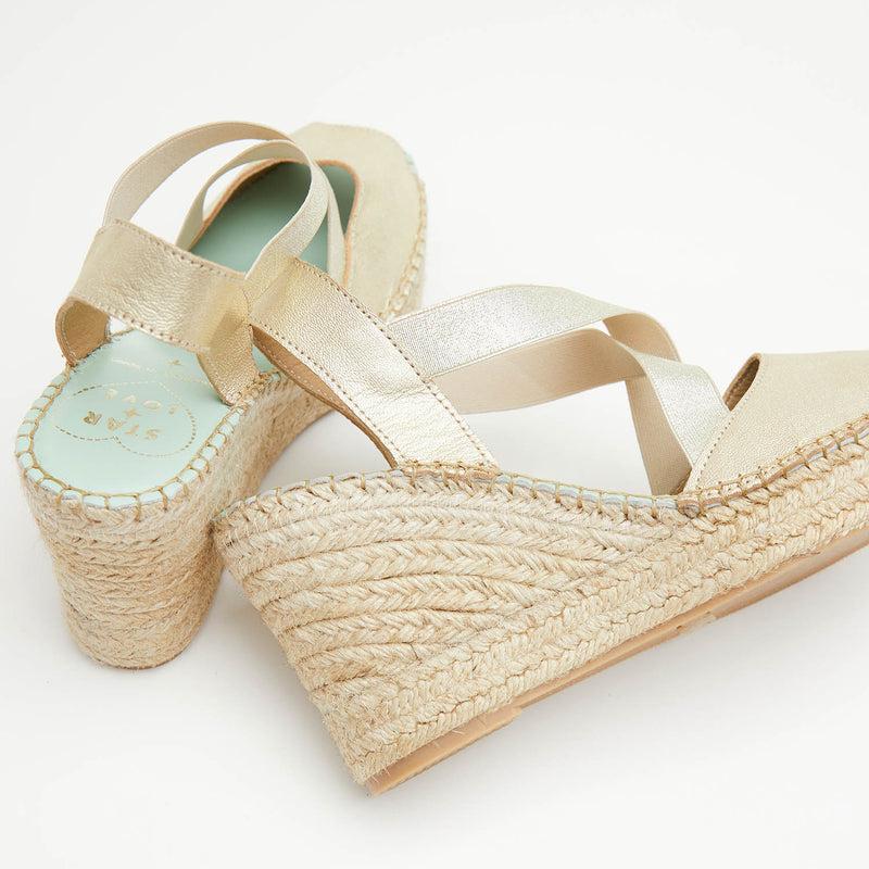 Star Love Alpargata Cuña Mujer HATYSA131 PLATINO Elásticos Metalizada