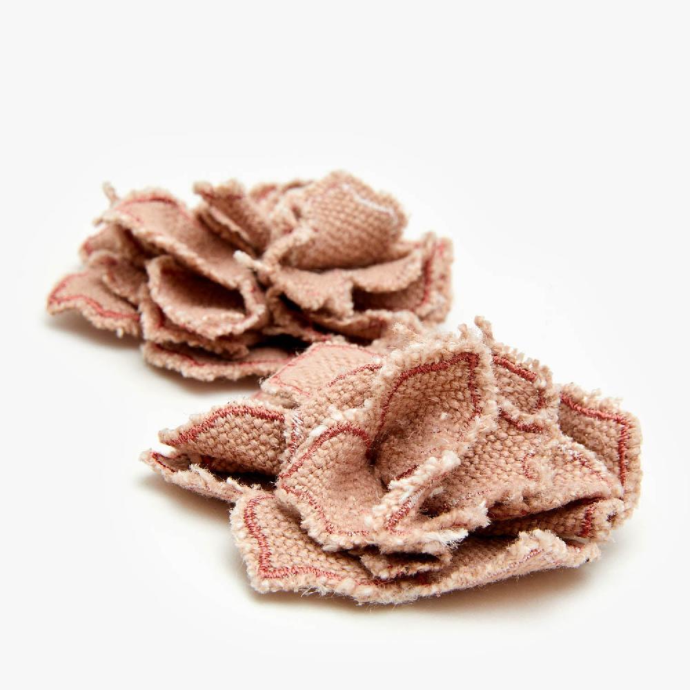 star love Accesorio flor lino nude