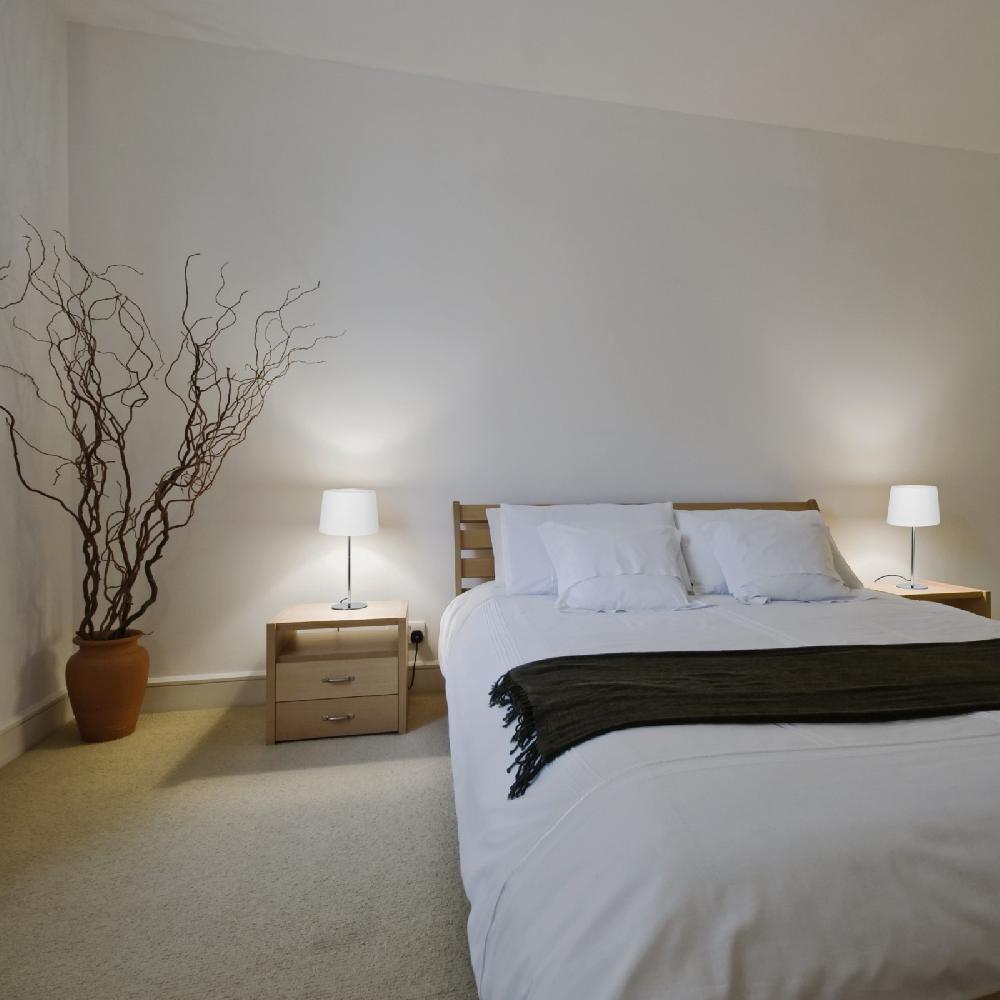 Sulion Base BASIC Para Sobremesa De 27 Cm En Color Cromo. 1xE27|Sulion