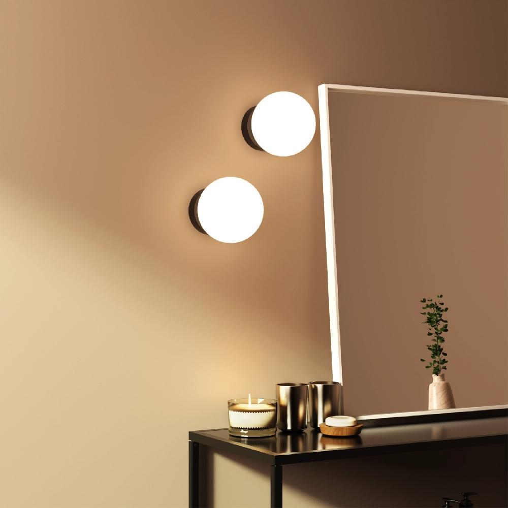 Sulion Plafón SENA Con Bola Redonda Vidrio Opal Y Acabado Negro.1xE14 |Sulion