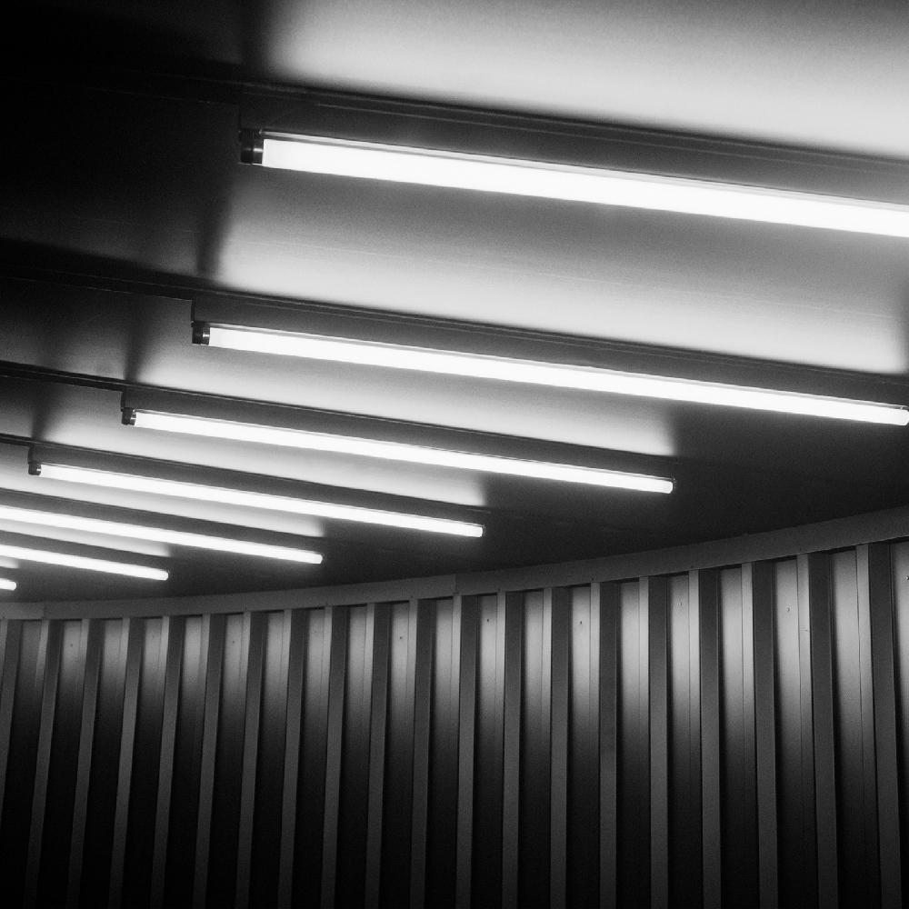 Sulion Tubo KORU LED 18W De Vidrio En Blanco Brillo 4000K | Sulion