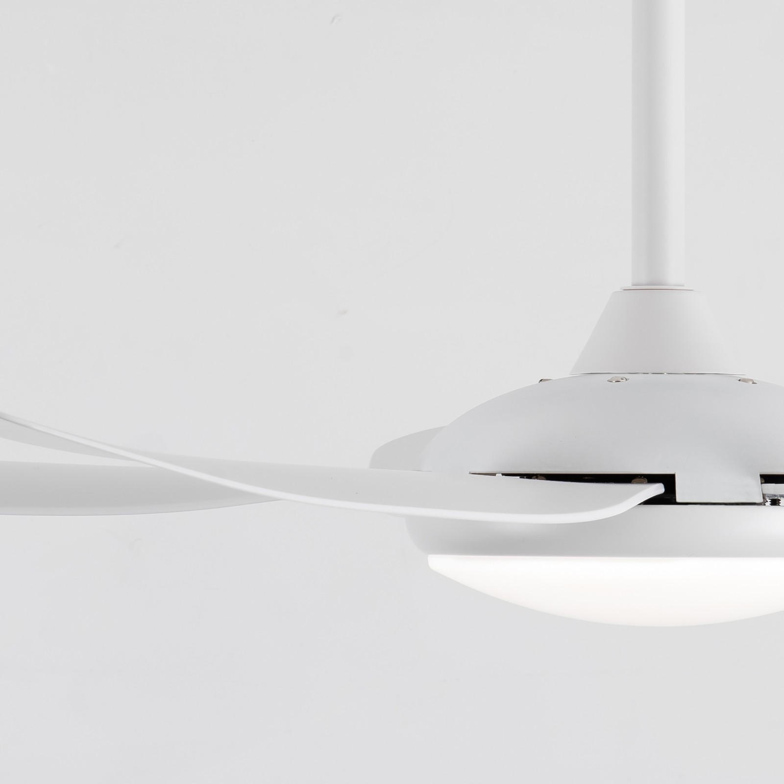 Sulion Ventilador De Techo DENIM Blanco Con Luz - Sulion