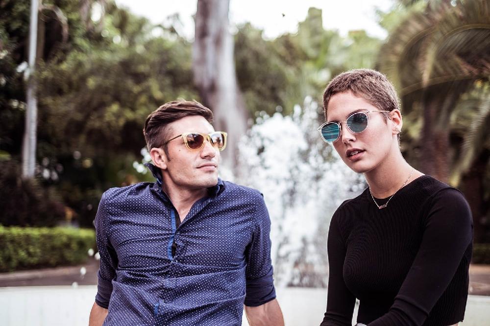 Sunpers Sunglasses Gafas De Sol - Azul Cielo/ Patilla Dorada | SUNPERS