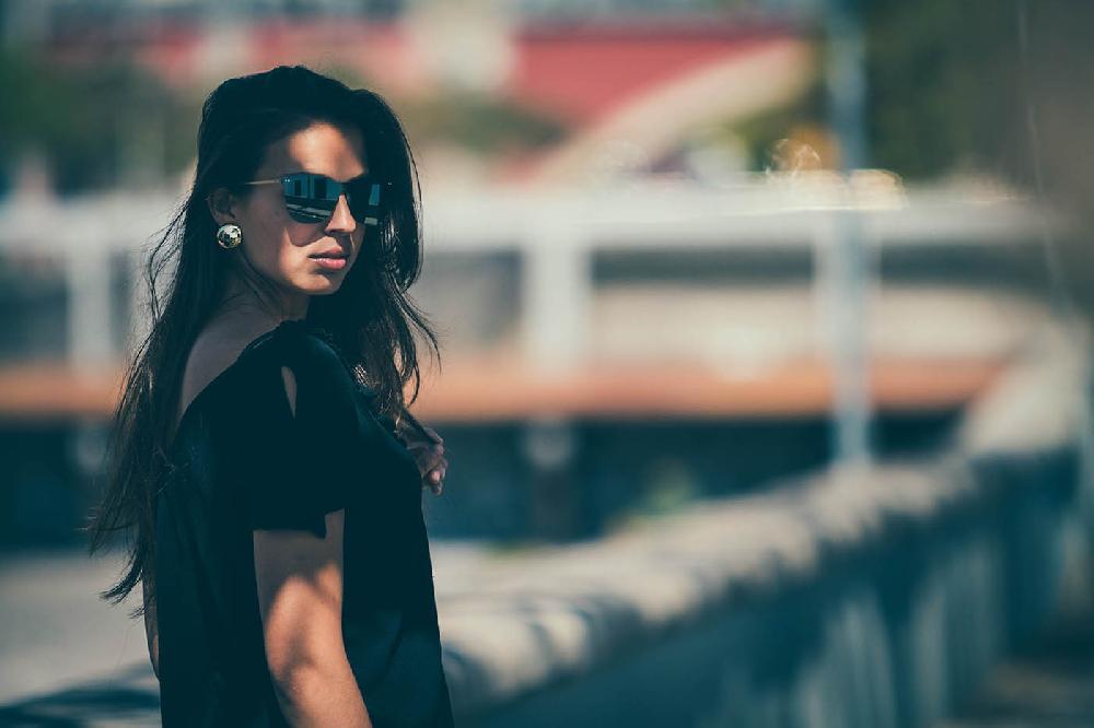 Sunpers Sunglasses Gafas De Sol - Dorado Metálico / Lente Plana Plateada | SUNPERS