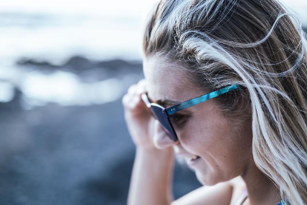 Sunpers Sunglasses Gafas De Sol – Lente Plana Espacial / Azul Cielo | SUNPERS