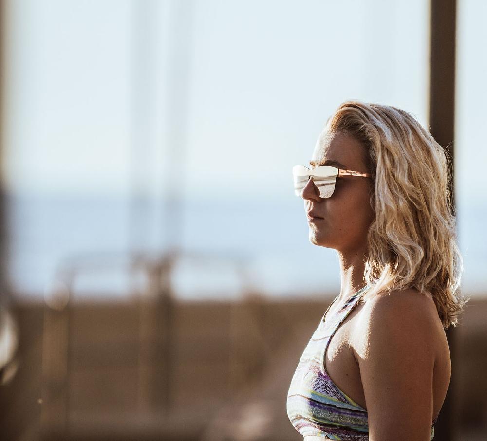 Sunpers Sunglasses Gafas De Sol – Lente Plana Espacial / Roja | SUNPERS