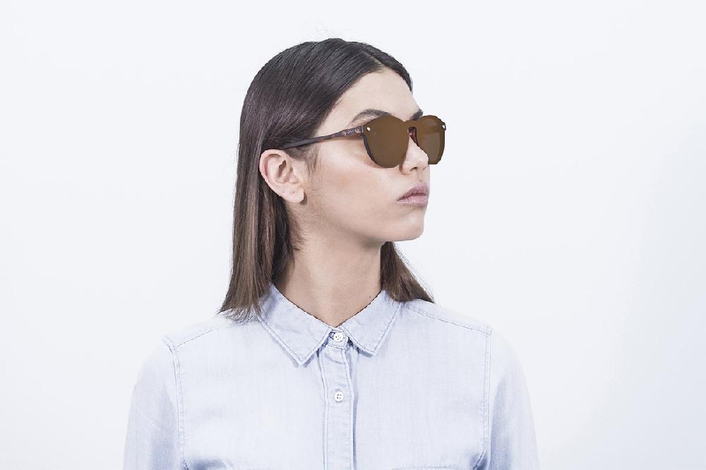 Sunpers Sunglasses Gafas De Sol - Marrón Efecto Carey / Lente Plana Marrón | SUNPERS