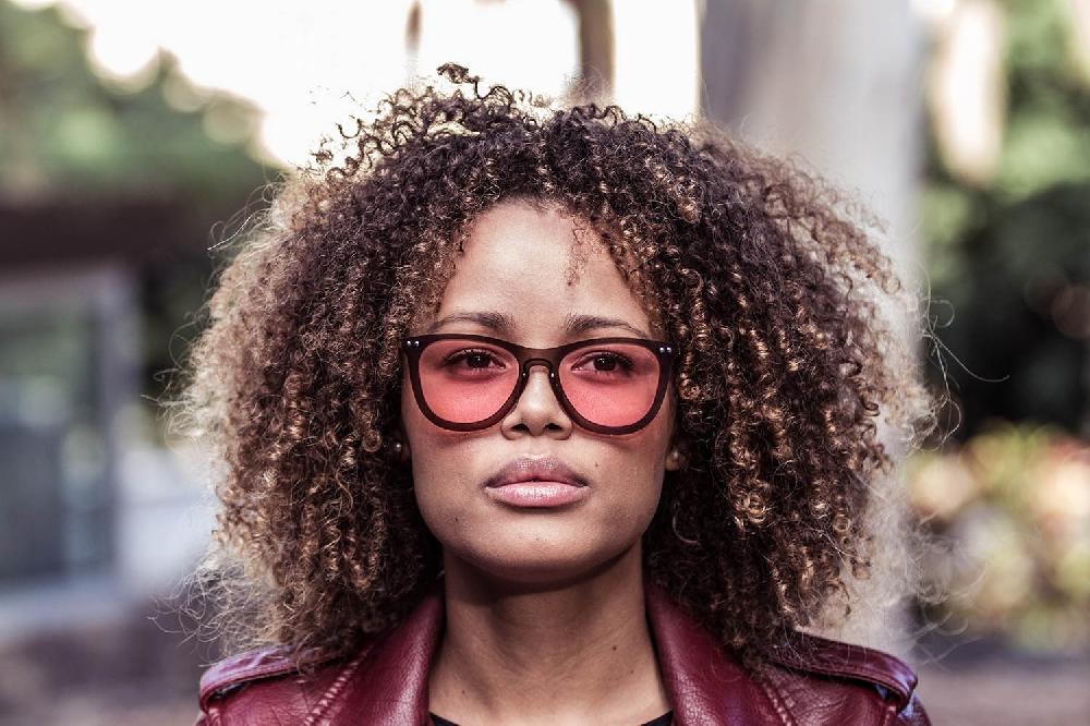 Sunpers Sunglasses Gafas De Sol - Marrón Transparente/ Plantilla Metálica Dorada | SUNPERS