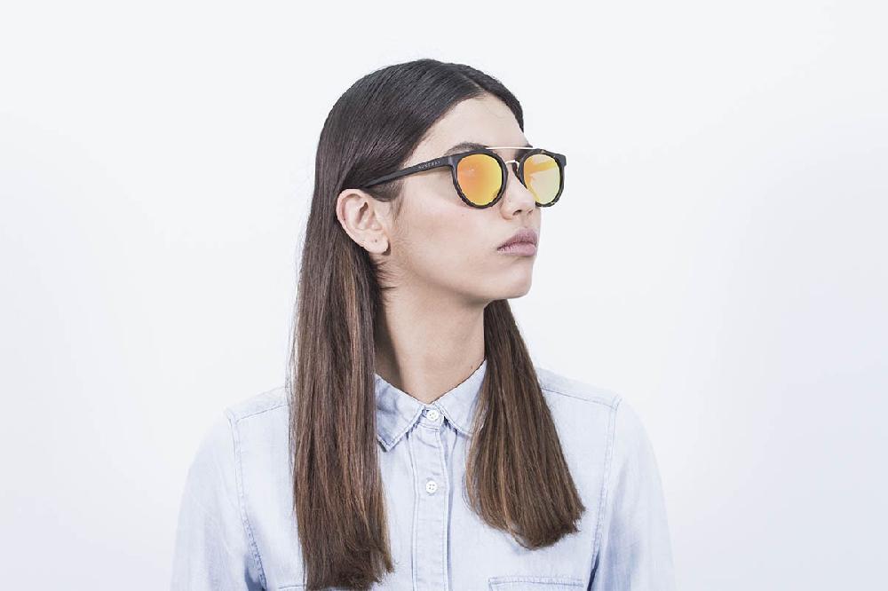 Sunpers Sunglasses Gafas De Sol - Revo / Marrón Efecto Carey Pulido / Lente Amarilla | SUNPERS