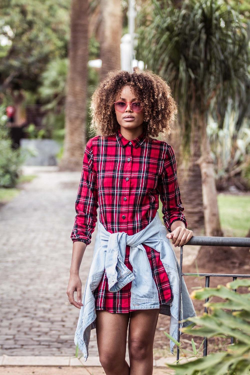 Sunpers Sunglasses Gafas De Sol - Rosa Transparente/ Patilla Dorada | SUNPERS