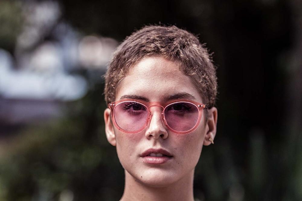 Sunpers Sunglasses Gafas De Sol - Rosa Transparente/ Patilla Dorada | SUNPERS