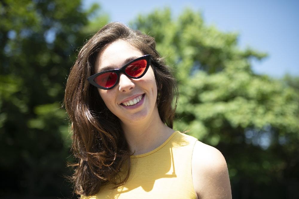 Sunpers Sunglasses LOLITA POLYCARBONATE SHAPE SHINY BLACK FRAME TRANSPARENT RED LENS | SUNPERS SUNGLASSES