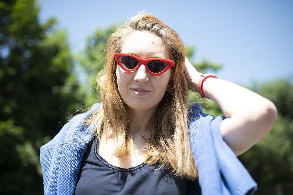 Sunpers Sunglasses LOLITA SHAPE POLYCARBONATE SHINY RED FRAME SMOKE LENS | SUNPERS SUNGLASSES