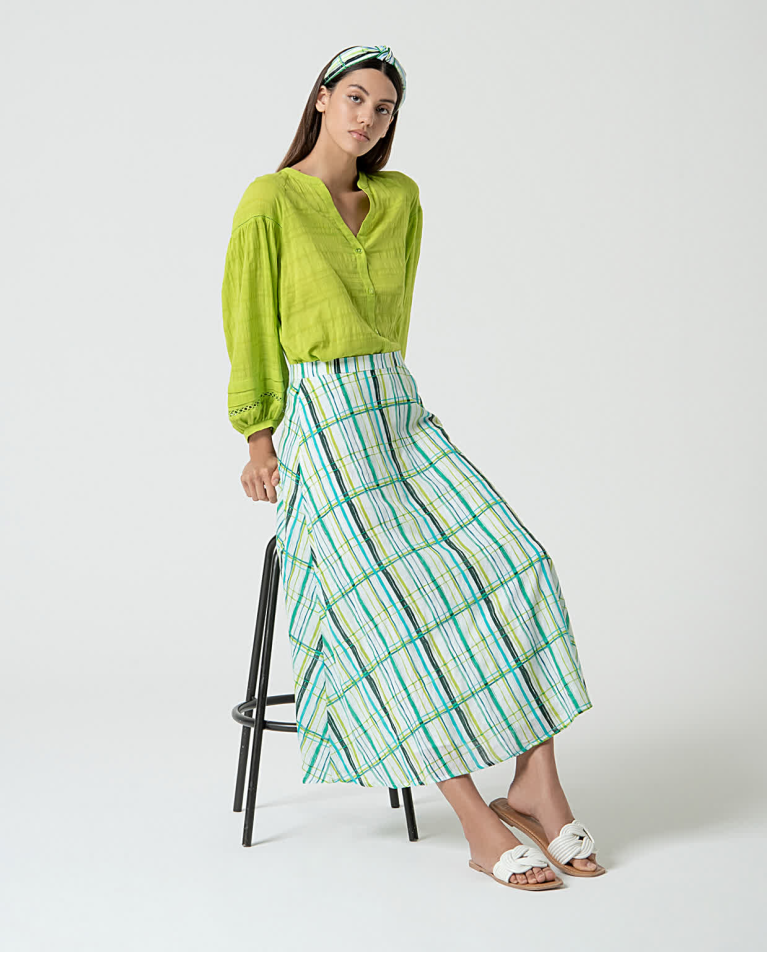 Surkana Blusa Romántica Con Bordados Lisa Verde Acido