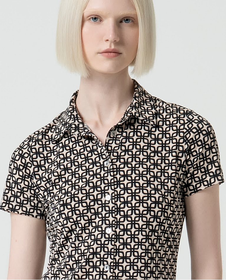 Surkana Camisa Elástica Manga Corta Estampada Negro