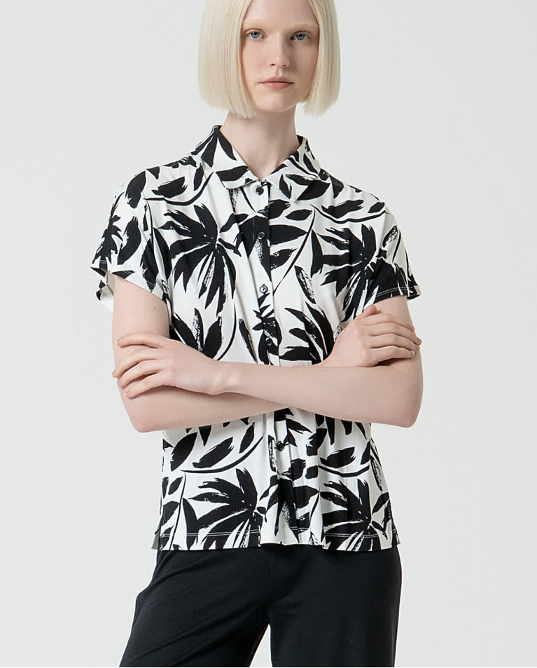 Surkana Camisa Elástica Manga Corta Estampada Negro