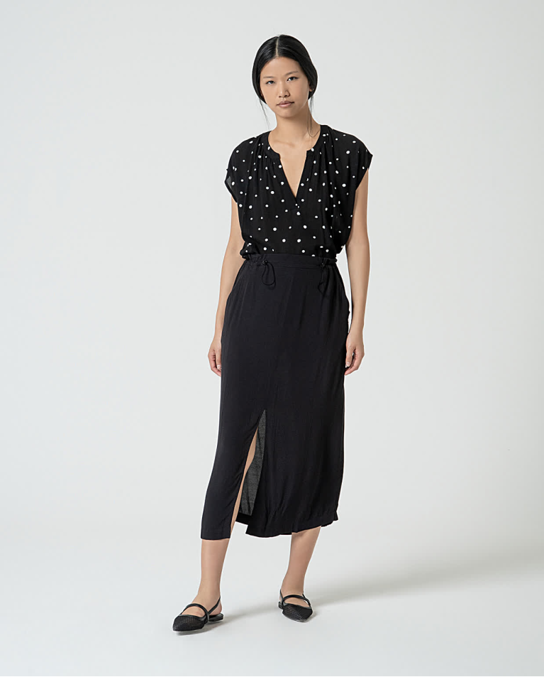 surkana Falda midi ajustable en crepe viscosa lisa Negro