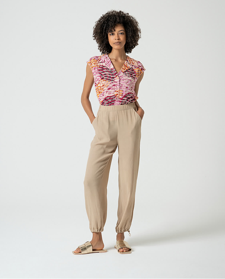 Surkana Pantalón Jogger En Crepe Viscosa Liso Safari