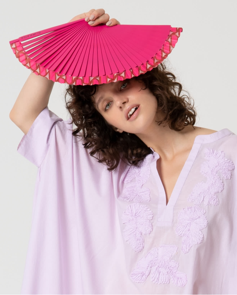 surkana Abanico de madera Fucsia