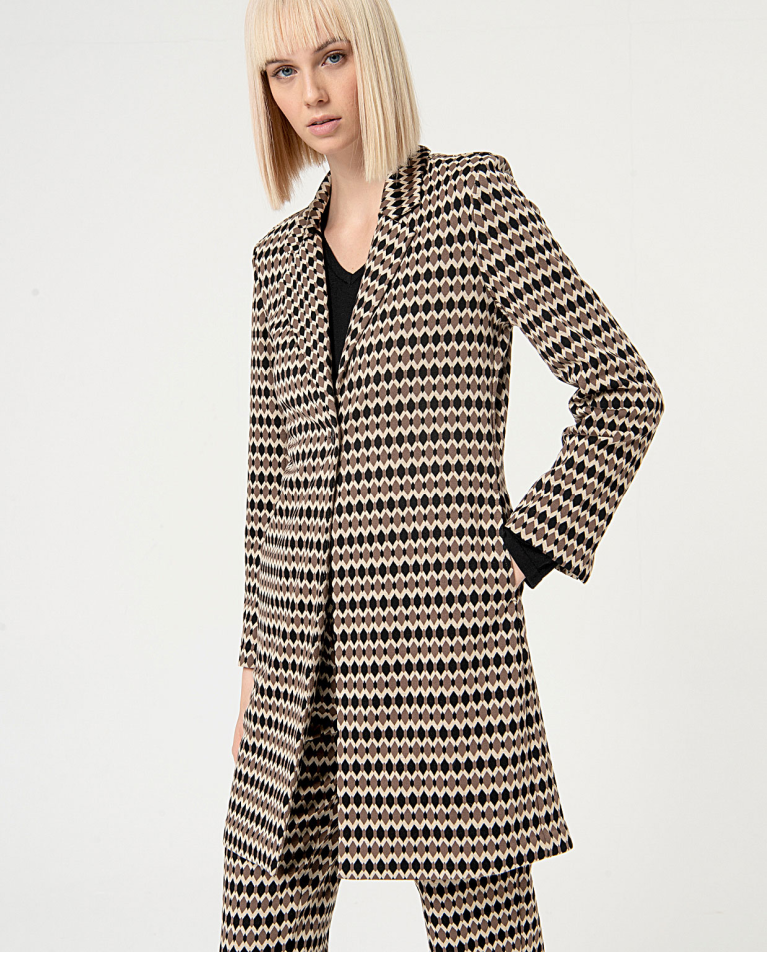 surkana Abrigo jacquard elástico estampado Negro