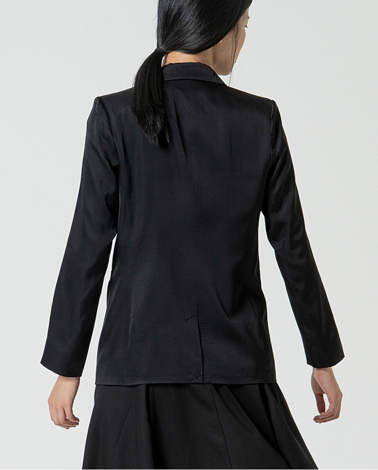 Surkana Blazer Satinada Cruzada Lisa Negro