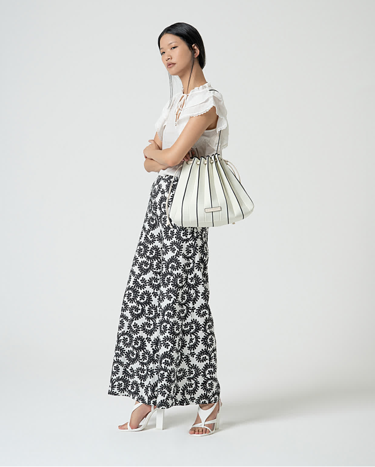 Surkana Blusa Romántica Con Volantes Lisa Blanco