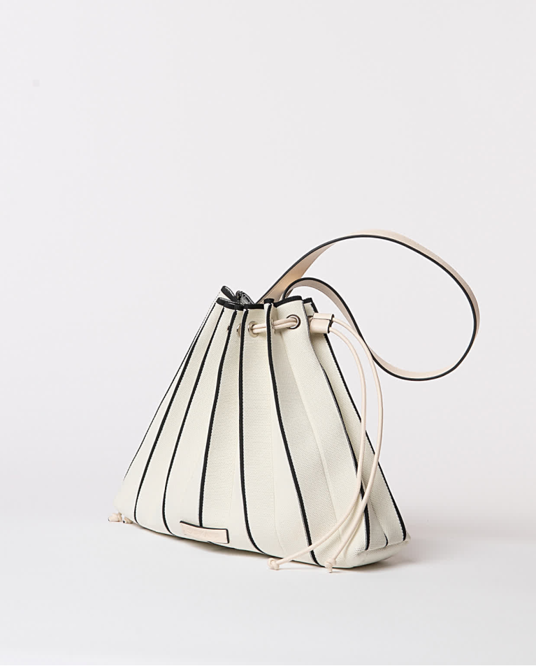 Surkana Bolso De Punto Plisado Crudo