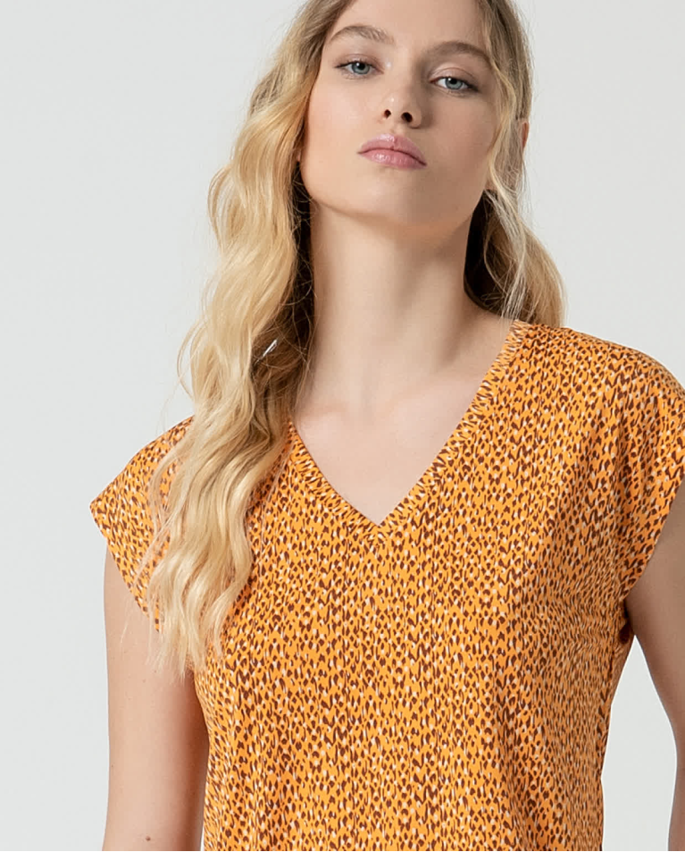 Surkana Camiseta Elástica Escote Pico Amarillo