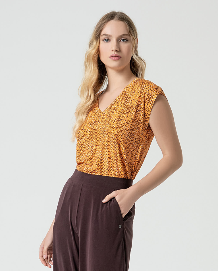 Surkana Camiseta Elástica Escote Pico Amarillo