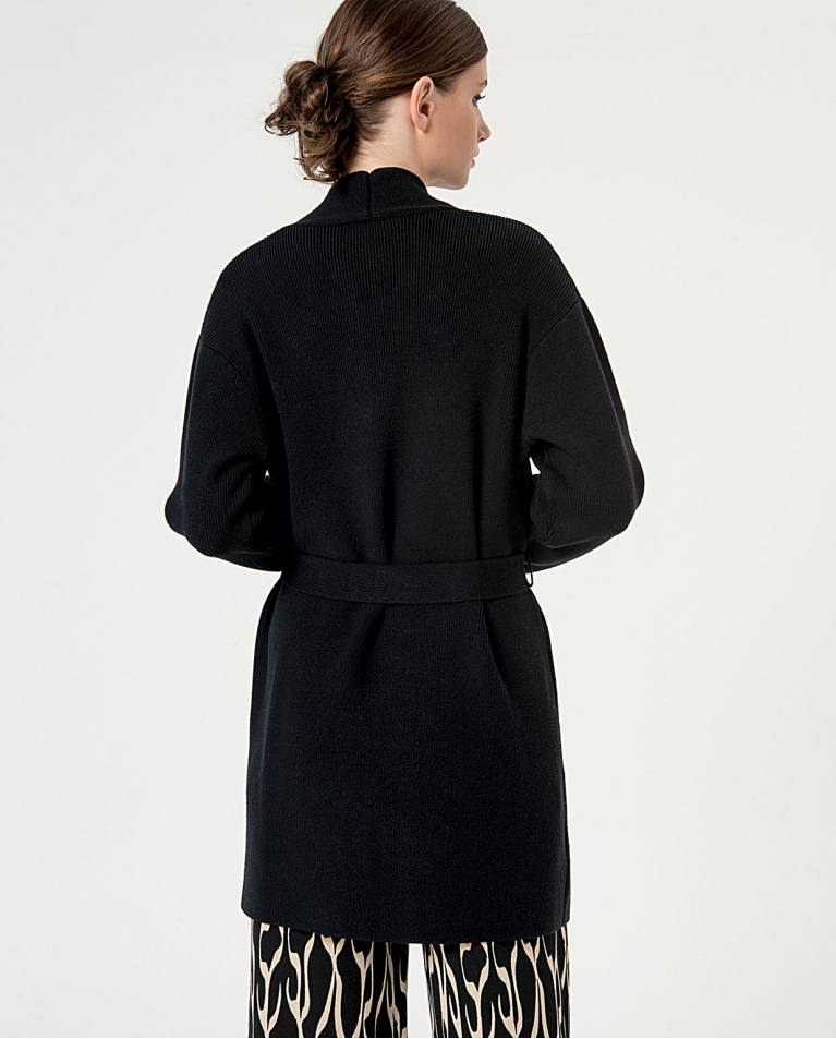 Surkana Cárdigan Abierto Con Cinturón Liso Negro